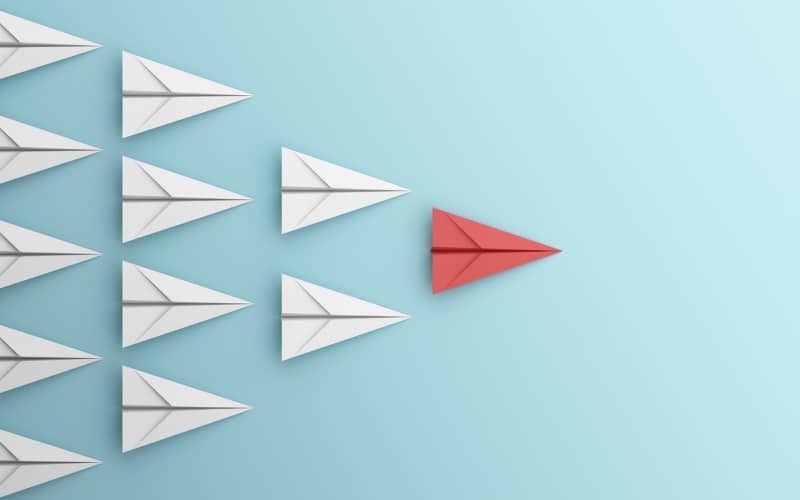 Que atitudes devem as lideranças cultivar durante a gestão de uma crise?