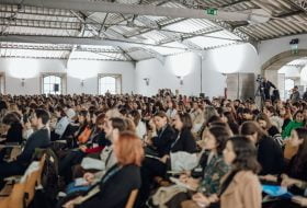 Aprender é um acontecimento social