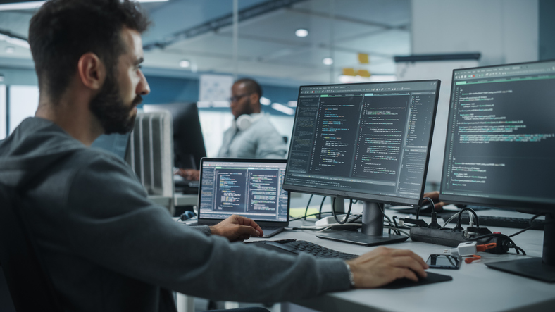 GESTÃO DE PROJETOS INFORMÁTICOS AGILE E HÍBRIDOS PARA PROGRAMADORES